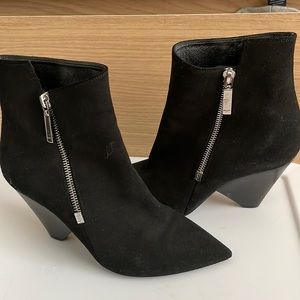 Saint Laurent Ankle boots Black